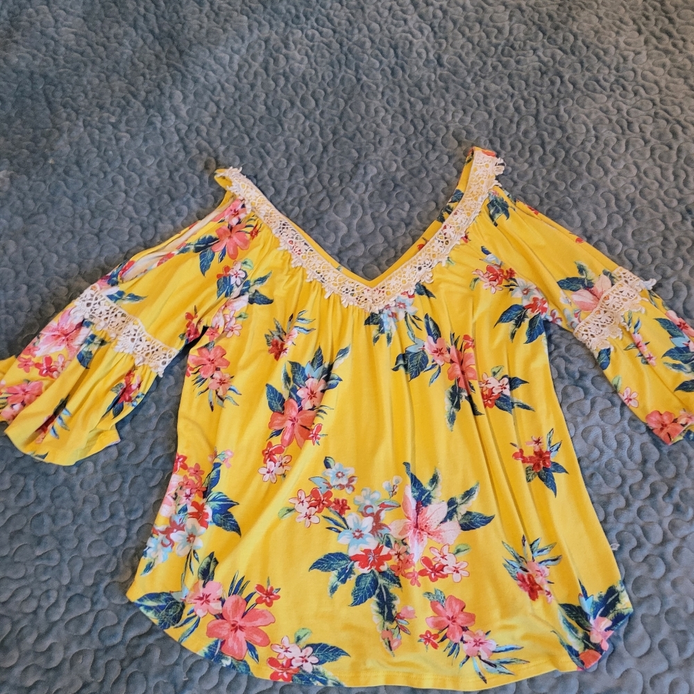 Womens Cold Shoulder Top